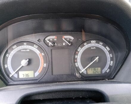 Зеленый Шкода Фабия, объемом двигателя 1.4 л и пробегом 211 тыс. км за 3592 $, фото 4 на Automoto.ua