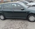 Зеленый Шкода Фабия, объемом двигателя 1.4 л и пробегом 230 тыс. км за 3800 $, фото 4 на Automoto.ua