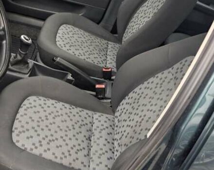 Зеленый Шкода Фабия, объемом двигателя 1.39 л и пробегом 230 тыс. км за 3800 $, фото 8 на Automoto.ua