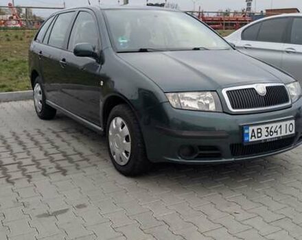 Зеленый Шкода Фабия, объемом двигателя 1.39 л и пробегом 230 тыс. км за 3800 $, фото 2 на Automoto.ua