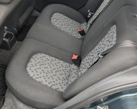 Зеленый Шкода Фабия, объемом двигателя 1.4 л и пробегом 230 тыс. км за 3800 $, фото 7 на Automoto.ua