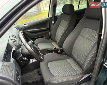 Зелений Шкода Фабія, об'ємом двигуна 1.39 л та пробігом 265 тис. км за 4700 $, фото 9 на Automoto.ua