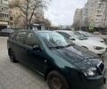 Зеленый Шкода Фабия, объемом двигателя 1.2 л и пробегом 302 тыс. км за 2900 $, фото 1 на Automoto.ua