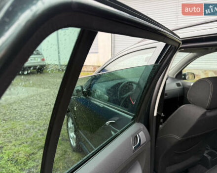 Зелений Шкода Фабія, об'ємом двигуна 1.39 л та пробігом 265 тис. км за 4700 $, фото 16 на Automoto.ua