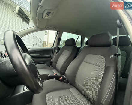 Зелений Шкода Фабія, об'ємом двигуна 1.39 л та пробігом 265 тис. км за 4700 $, фото 10 на Automoto.ua