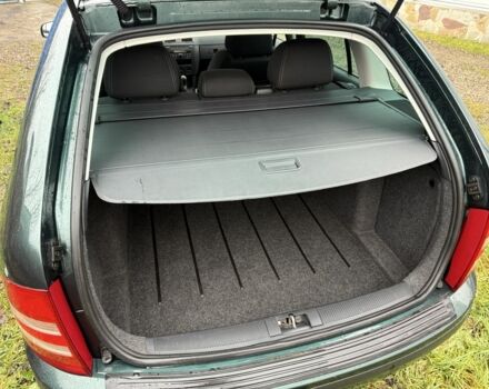 Зеленый Шкода Фабия, объемом двигателя 1.4 л и пробегом 265 тыс. км за 4600 $, фото 18 на Automoto.ua