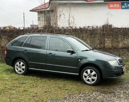 Зелений Шкода Фабія, об'ємом двигуна 1.39 л та пробігом 265 тис. км за 4700 $, фото 3 на Automoto.ua