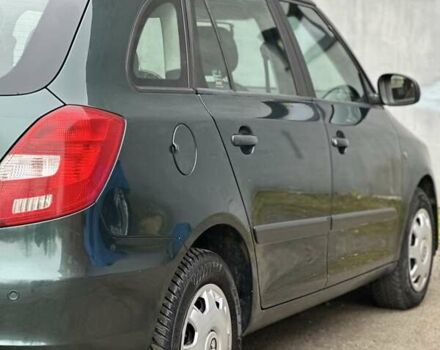 Зеленый Шкода Фабия, объемом двигателя 1.39 л и пробегом 200 тыс. км за 4299 $, фото 28 на Automoto.ua