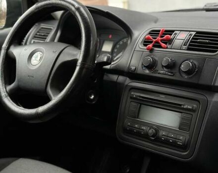 Зеленый Шкода Фабия, объемом двигателя 1.39 л и пробегом 200 тыс. км за 4299 $, фото 44 на Automoto.ua