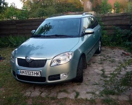 Зеленый Шкода Фабия, объемом двигателя 1.2 л и пробегом 152 тыс. км за 4600 $, фото 1 на Automoto.ua