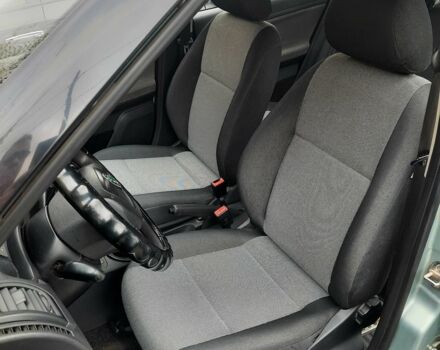 Зеленый Шкода Фабия, объемом двигателя 1.2 л и пробегом 168 тыс. км за 4400 $, фото 8 на Automoto.ua