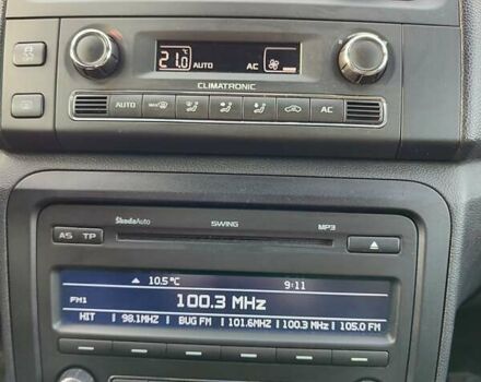 Зеленый Шкода Фабия, объемом двигателя 1.2 л и пробегом 193 тыс. км за 5500 $, фото 13 на Automoto.ua