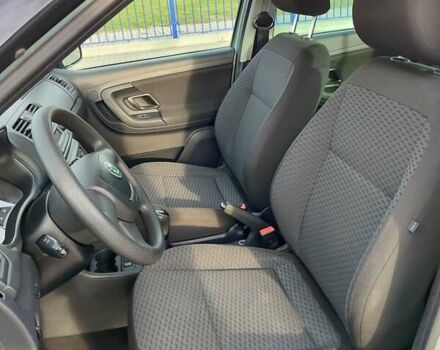 Зеленый Шкода Фабия, объемом двигателя 1.2 л и пробегом 193 тыс. км за 5500 $, фото 11 на Automoto.ua