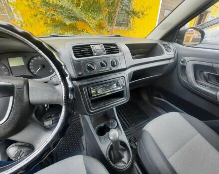 Зеленый Шкода Фабия, объемом двигателя 1.2 л и пробегом 168 тыс. км за 4400 $, фото 5 на Automoto.ua