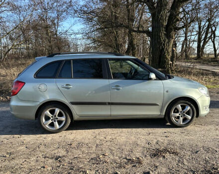 Зеленый Шкода Фабия, объемом двигателя 1.2 л и пробегом 240 тыс. км за 6550 $, фото 4 на Automoto.ua