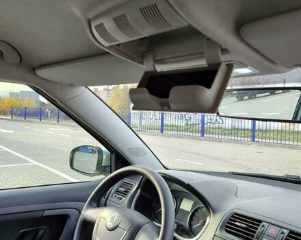 Зеленый Шкода Фабия, объемом двигателя 1.2 л и пробегом 193 тыс. км за 5500 $, фото 7 на Automoto.ua