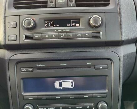 Зеленый Шкода Фабия, объемом двигателя 1.2 л и пробегом 193 тыс. км за 5500 $, фото 14 на Automoto.ua