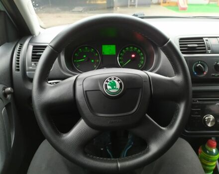 Зеленый Шкода Фабия, объемом двигателя 1.2 л и пробегом 230 тыс. км за 4500 $, фото 11 на Automoto.ua