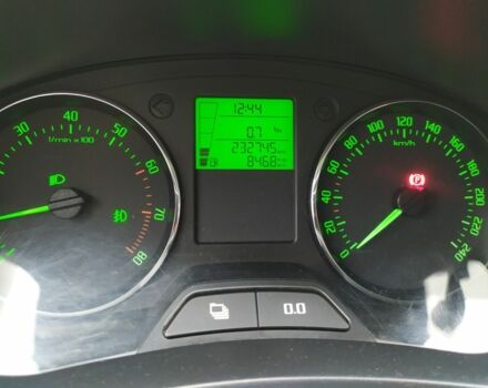 Зеленый Шкода Фабия, объемом двигателя 1.2 л и пробегом 230 тыс. км за 4500 $, фото 19 на Automoto.ua