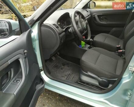 Зеленый Шкода Фабия, объемом двигателя 1.2 л и пробегом 230 тыс. км за 4500 $, фото 16 на Automoto.ua