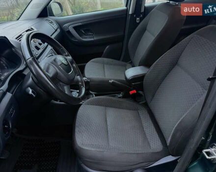 Зелений Шкода Фабія, об'ємом двигуна 1.6 л та пробігом 245 тис. км за 5300 $, фото 10 на Automoto.ua