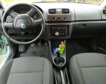 Зеленый Шкода Фабия, объемом двигателя 1.2 л и пробегом 230 тыс. км за 4500 $, фото 10 на Automoto.ua