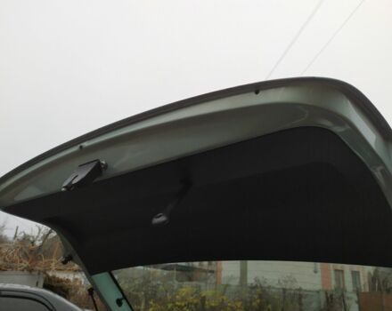 Зеленый Шкода Фабия, объемом двигателя 1.2 л и пробегом 230 тыс. км за 4500 $, фото 14 на Automoto.ua