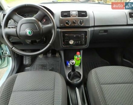 Зеленый Шкода Фабия, объемом двигателя 1.2 л и пробегом 230 тыс. км за 4500 $, фото 9 на Automoto.ua