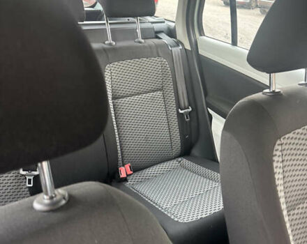 Зелений Шкода Фабія, об'ємом двигуна 1.2 л та пробігом 200 тис. км за 5222 $, фото 7 на Automoto.ua