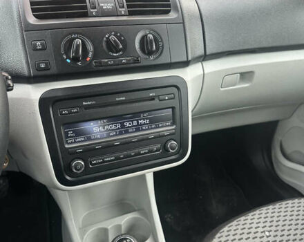 Зелений Шкода Фабія, об'ємом двигуна 1.2 л та пробігом 200 тис. км за 5222 $, фото 11 на Automoto.ua