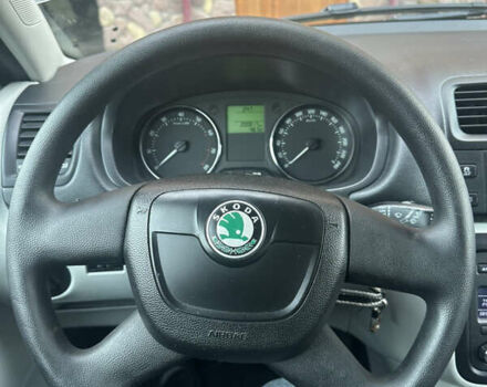 Зелений Шкода Фабія, об'ємом двигуна 1.2 л та пробігом 200 тис. км за 5222 $, фото 12 на Automoto.ua