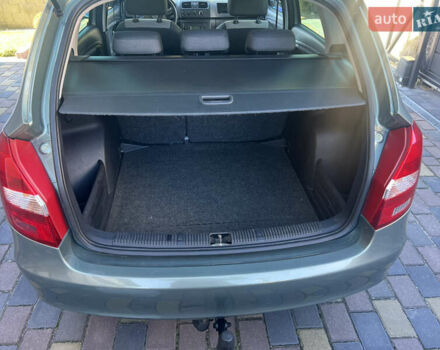 Зелений Шкода Фабія, об'ємом двигуна 1.39 л та пробігом 191 тис. км за 6500 $, фото 12 на Automoto.ua