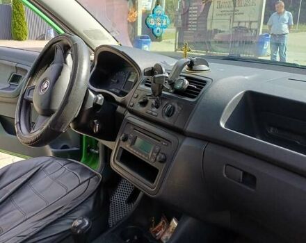 Зеленый Шкода Фабия, объемом двигателя 1.6 л и пробегом 216 тыс. км за 6700 $, фото 14 на Automoto.ua