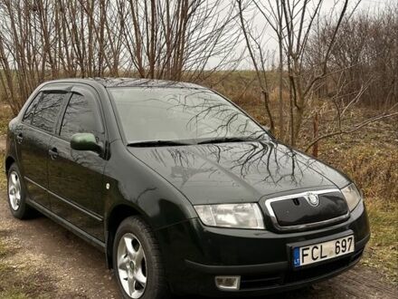 Зеленый Шкода Фабия, объемом двигателя 1.9 л и пробегом 287 тыс. км за 2000 $, фото 1 на Automoto.ua