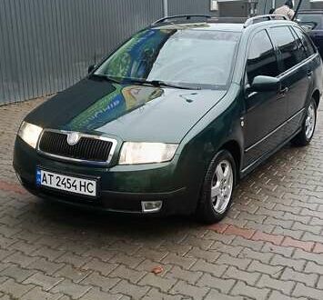 Зеленый Шкода Фабия, объемом двигателя 1.39 л и пробегом 240 тыс. км за 3399 $, фото 1 на Automoto.ua