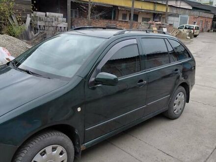 Зеленый Шкода Фабия, объемом двигателя 1.4 л и пробегом 289 тыс. км за 2800 $, фото 1 на Automoto.ua