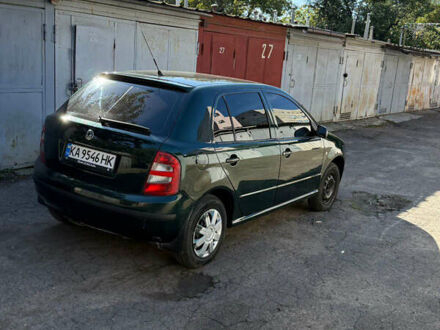 Зелений Шкода Фабія, об'ємом двигуна 1.39 л та пробігом 360 тис. км за 3600 $, фото 1 на Automoto.ua