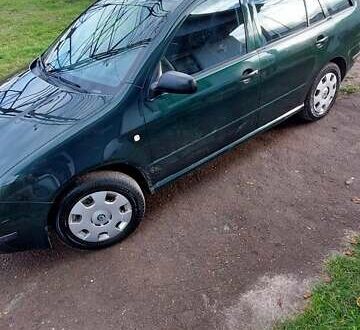 Зелений Шкода Фабія, об'ємом двигуна 1.2 л та пробігом 240 тис. км за 2850 $, фото 1 на Automoto.ua