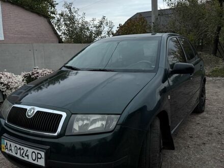 Зеленый Шкода Фабия, объемом двигателя 1.2 л и пробегом 190 тыс. км за 2300 $, фото 1 на Automoto.ua