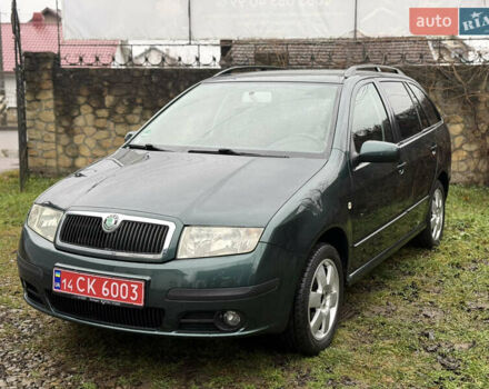 Зеленый Шкода Фабия, объемом двигателя 1.39 л и пробегом 265 тыс. км за 4700 $, фото 1 на Automoto.ua