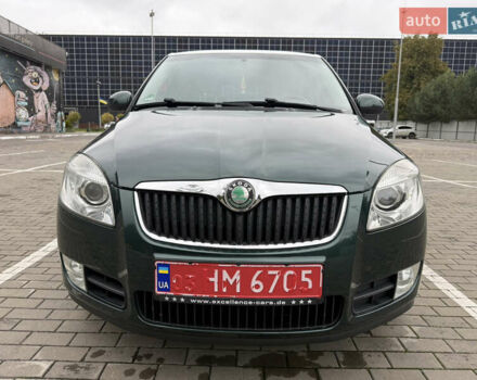 Зеленый Шкода Фабия, объемом двигателя 1.6 л и пробегом 226 тыс. км за 6300 $, фото 1 на Automoto.ua