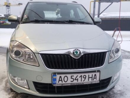 Зеленый Шкода Фабия, объемом двигателя 1.2 л и пробегом 294 тыс. км за 5000 $, фото 1 на Automoto.ua