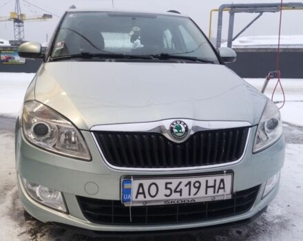 Зеленый Шкода Фабия, объемом двигателя 1.2 л и пробегом 294 тыс. км за 5000 $, фото 1 на Automoto.ua