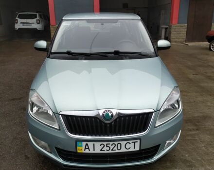 Зеленый Шкода Фабия, объемом двигателя 1.2 л и пробегом 230 тыс. км за 4500 $, фото 1 на Automoto.ua