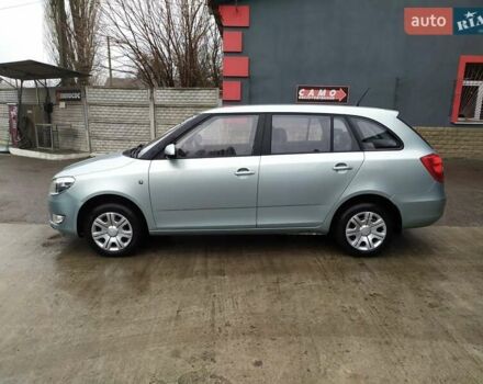 Зеленый Шкода Фабия, объемом двигателя 1.2 л и пробегом 230 тыс. км за 4500 $, фото 1 на Automoto.ua