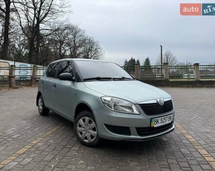 Зелений Шкода Фабія, об'ємом двигуна 1.2 л та пробігом 145 тис. км за 5500 $, фото 1 на Automoto.ua
