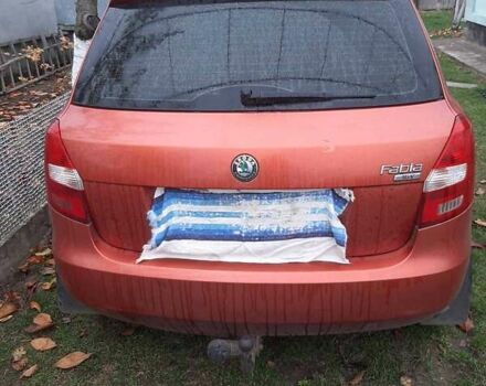 Оранжевый Шкода Фабия, объемом двигателя 1.39 л и пробегом 247 тыс. км за 3494 $, фото 1 на Automoto.ua