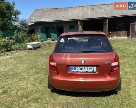 Помаранчевий Шкода Фабія, об'ємом двигуна 1.42 л та пробігом 170 тис. км за 4300 $, фото 1 на Automoto.ua