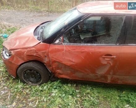 Оранжевый Шкода Фабия, объемом двигателя 1.2 л и пробегом 366 тыс. км за 1600 $, фото 13 на Automoto.ua
