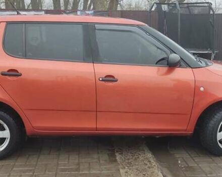 Оранжевый Шкода Фабия, объемом двигателя 1.2 л и пробегом 270 тыс. км за 3000 $, фото 3 на Automoto.ua